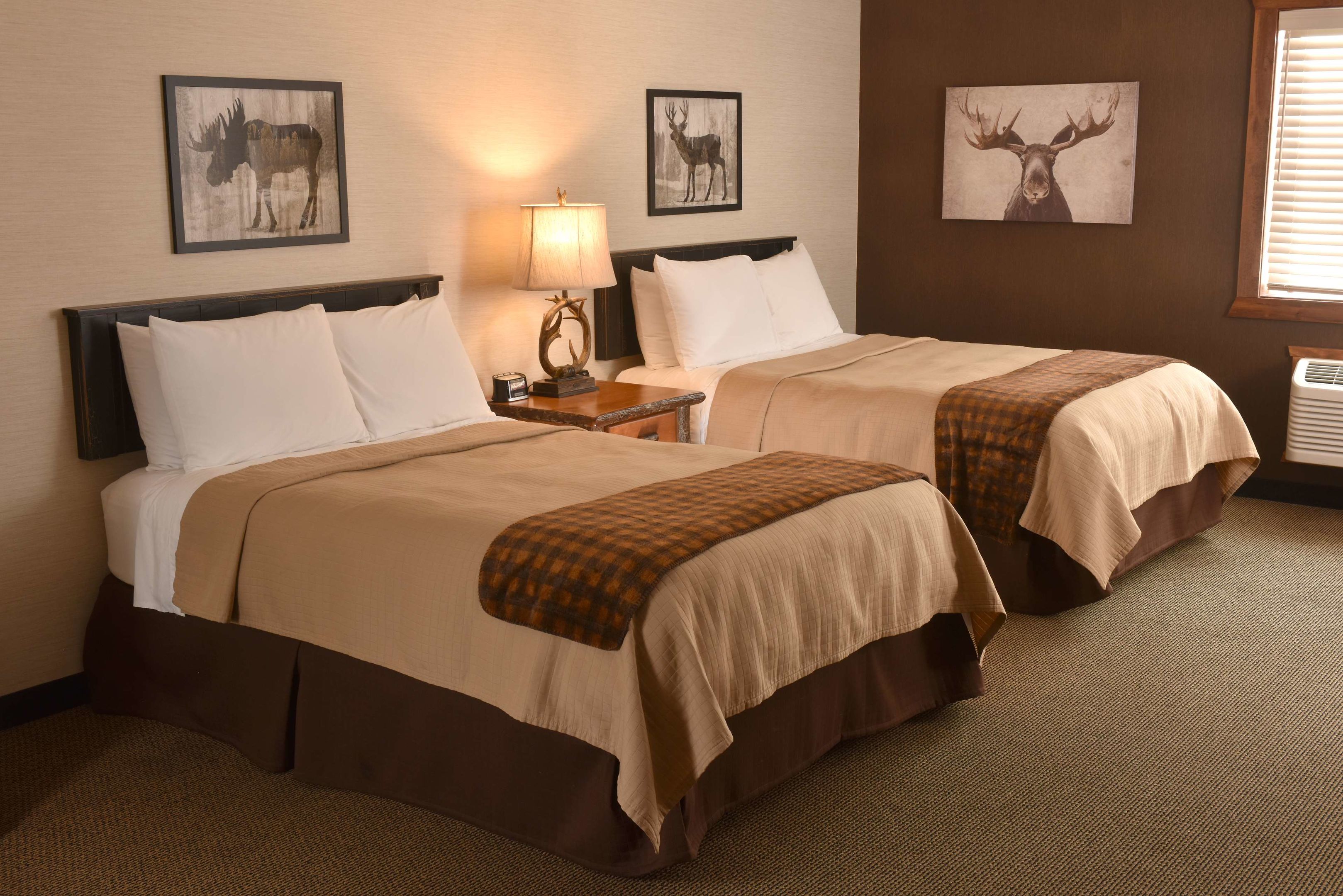 cedar creek hotel wausau rothschild