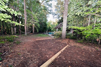 lily creek lodge