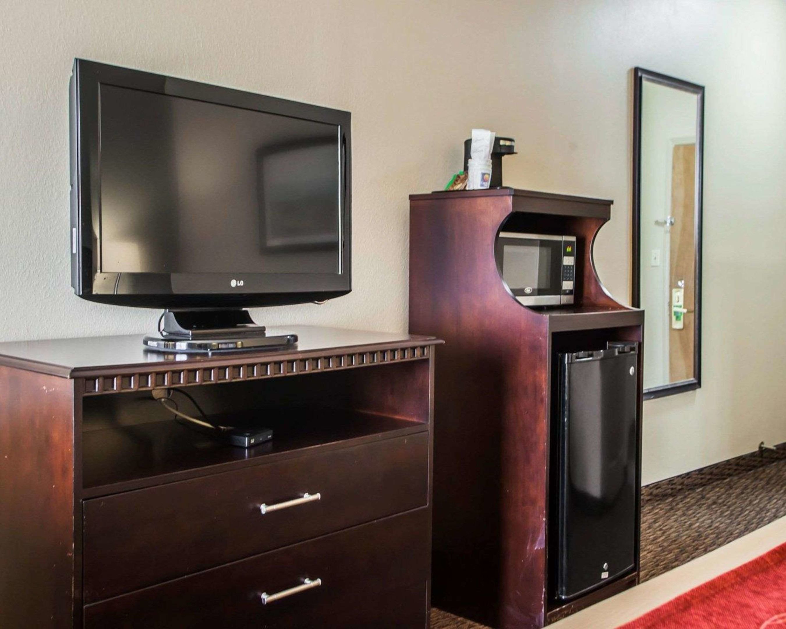 quality inn belton kansas city south