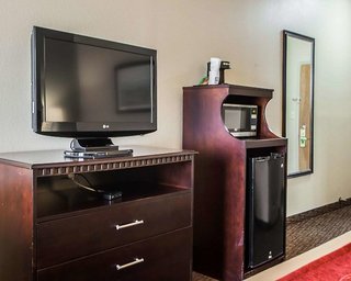 quality inn belton kansas city south