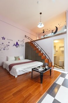 jumping hostel