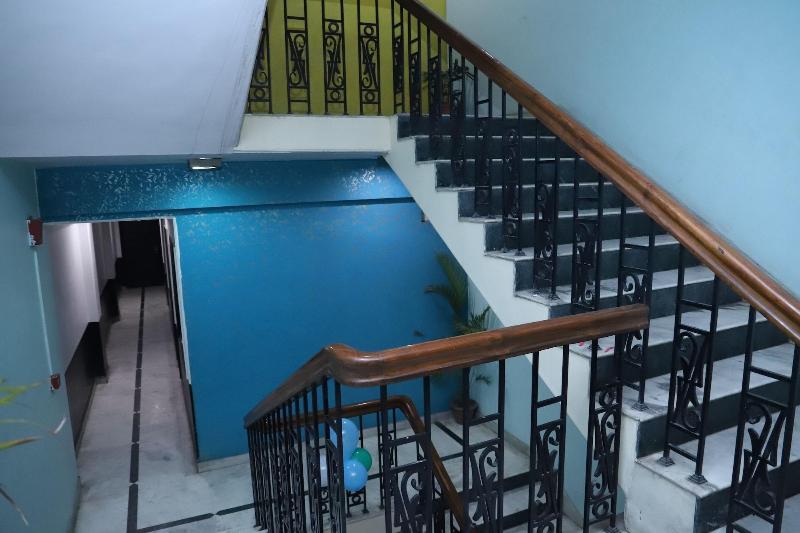 Airport Hotel Aerocity Inn,New Delhi>>Delhi,3 star