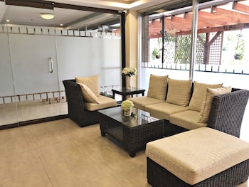 blue paseo grande inn