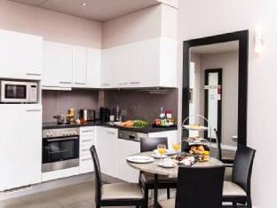 adina apartment hotel berlin checkpoint charlie