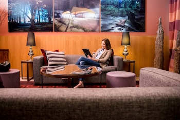 adina apartment hotel berlin checkpoint charlie