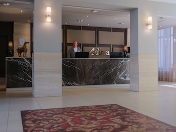 adina apartment hotel berlin checkpoint charlie