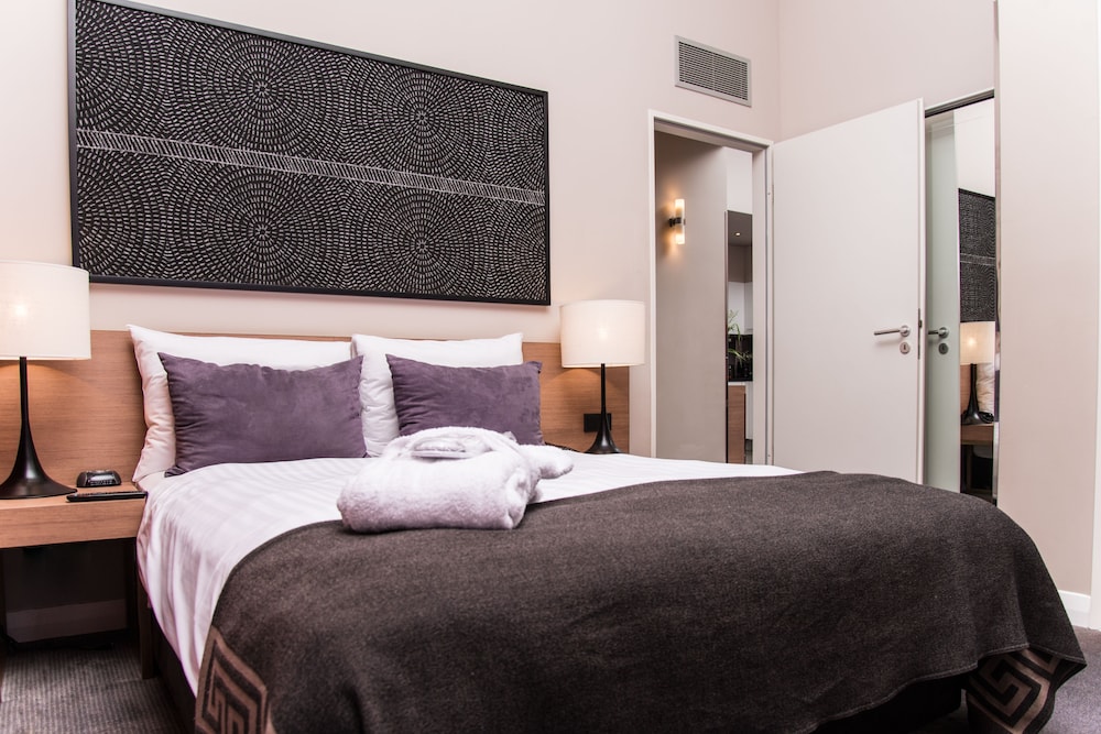 adina apartment hotel berlin checkpoint charlie