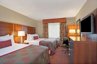 Ramada By Wyndham Staten Island,New York>>Castleton Corners,3 star
