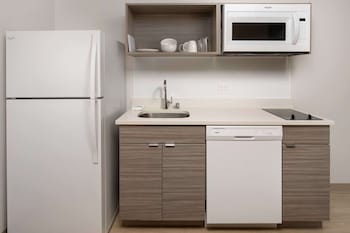 woodspring suites seattle tukwila