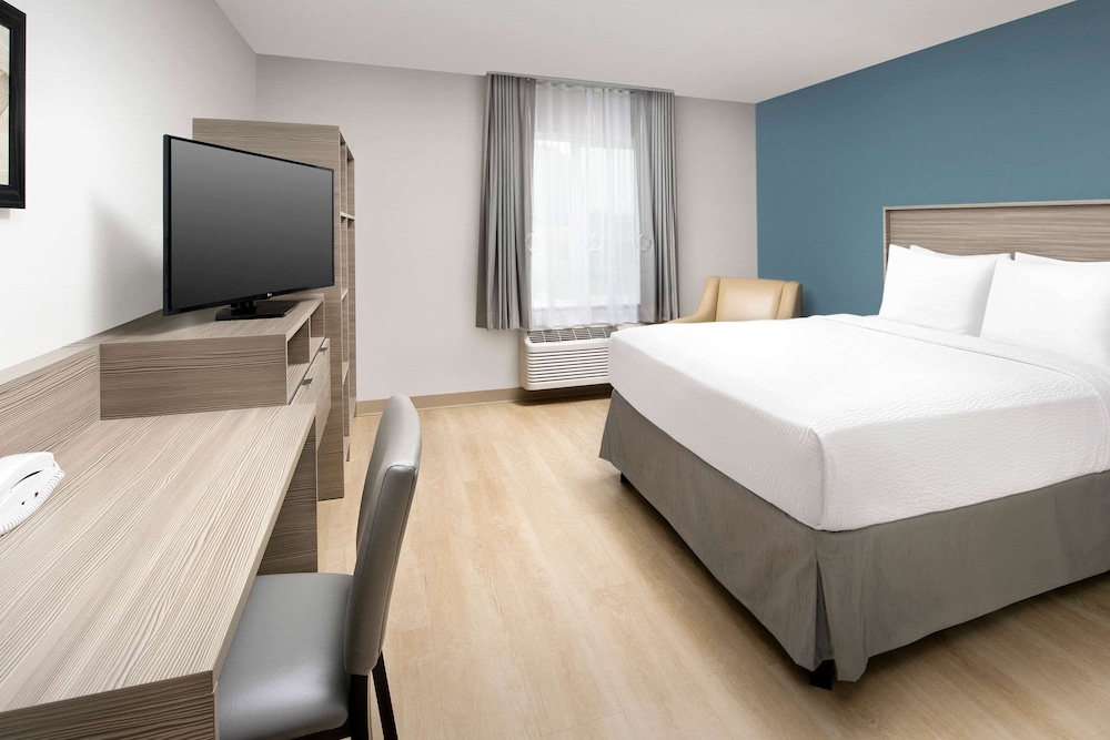 woodspring suites seattle tukwila