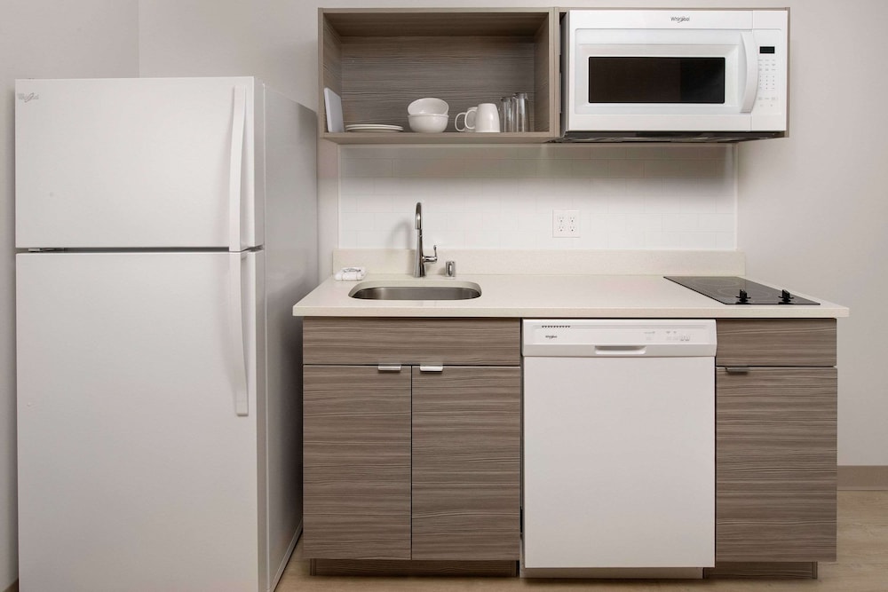 woodspring suites seattle tukwila