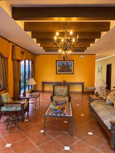 Hotel Villa Terra,Plaza Futura>>San Salvador,3 star