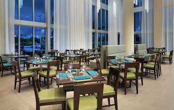 doubletree by hilton miami doral fl