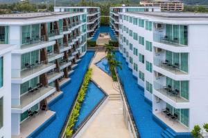 the beachfront hotel phuket