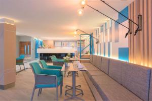 the beachfront hotel phuket