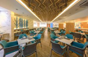 the beachfront hotel phuket