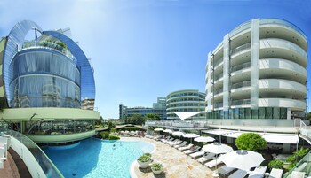 hotel waldorf premier resort