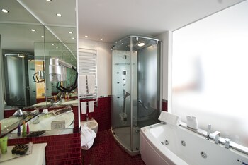 hotel waldorf premier resort