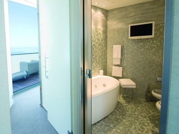 hotel waldorf premier resort