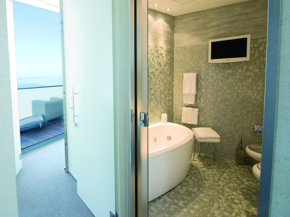 hotel waldorf premier resort