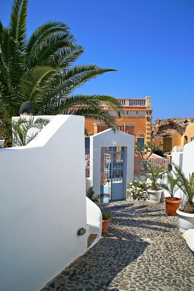 aethrio sunset village oia