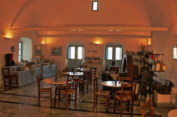 aethrio sunset village oia