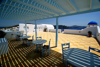 aethrio sunset village oia