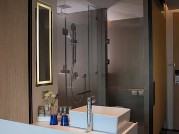 novotel bangkok sukhumvit 4