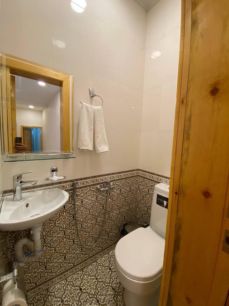 hotel diyor