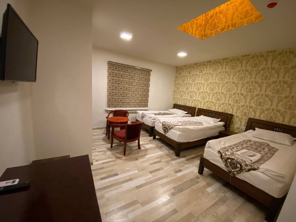 hotel diyor