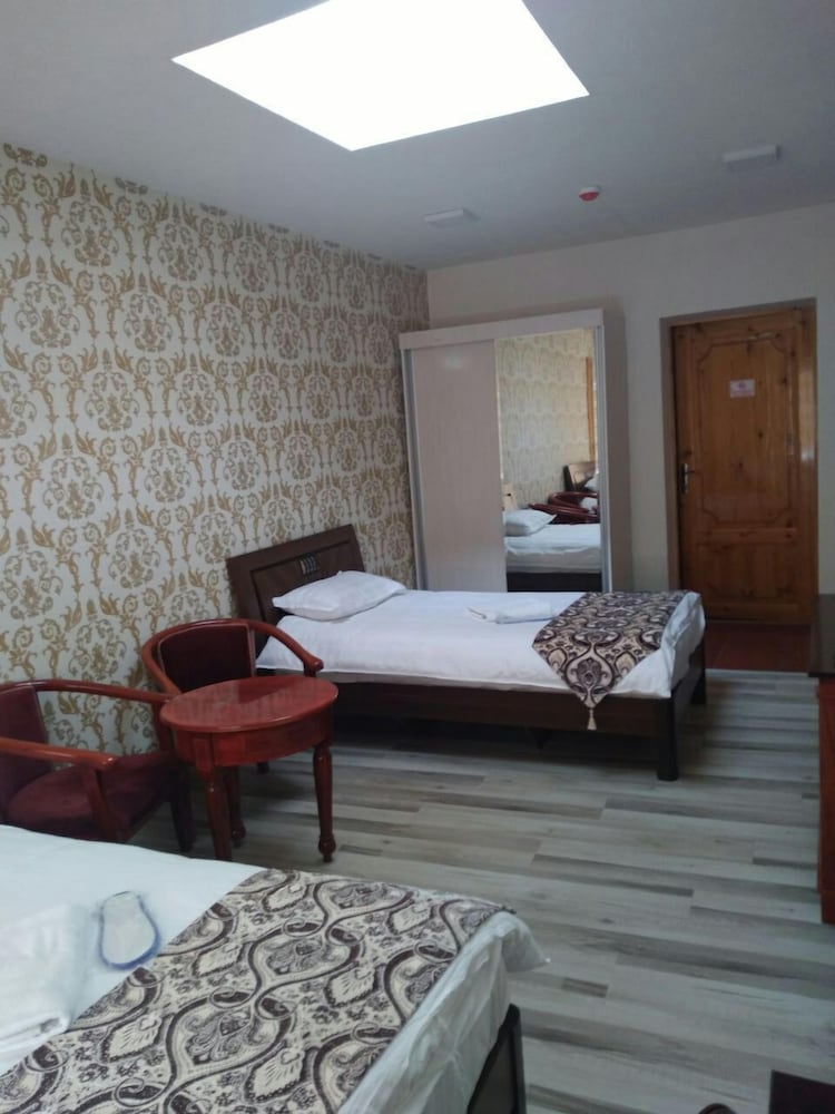 hotel diyor