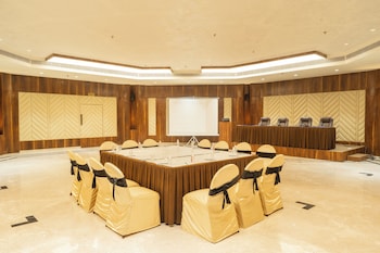 hotel mayura