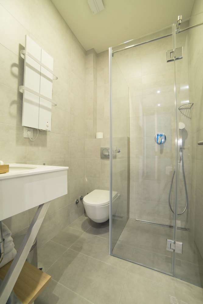 city nest modern and cozy suites