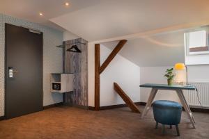 The Niu Rig,Luebeck>>Hamberge,3 star