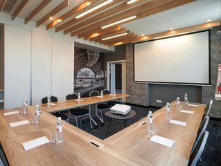 ibis kyiv railway station