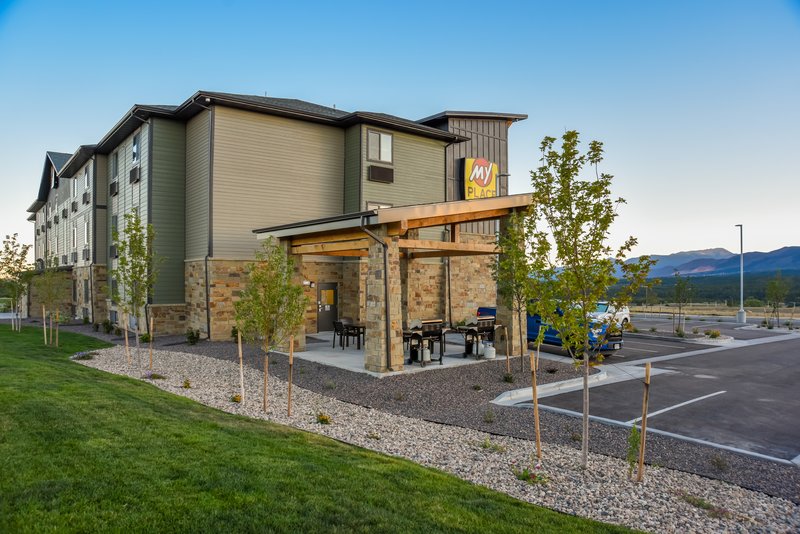 my place hotel colorado springs co