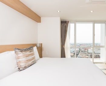 rattanachol hotel