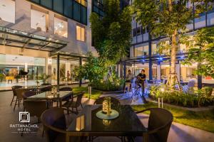 rattanachol hotel