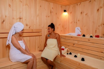 loumage suites and spa