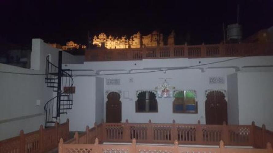 hari niwas guest house