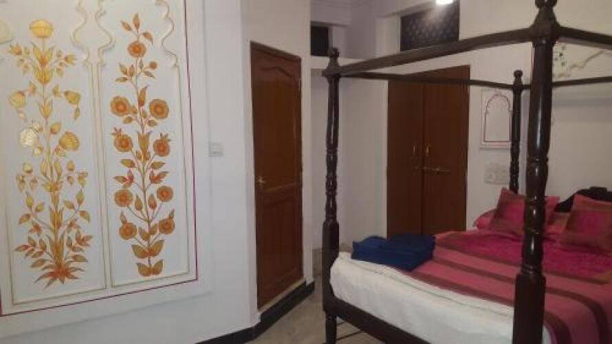 hari niwas guest house