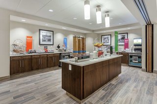 hampton inn and suites burlington