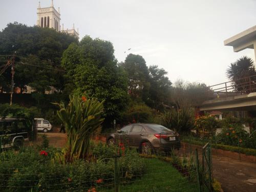 colonels inn