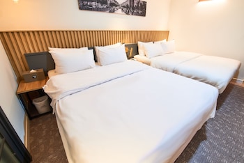 west in hotel