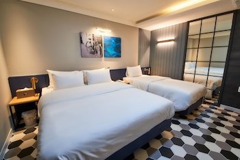 West In Hotel,,3.5 star