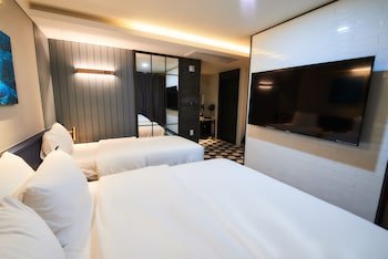 West In Hotel,,3.5 star