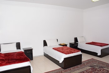 al eairy furnished apt al madinah 3