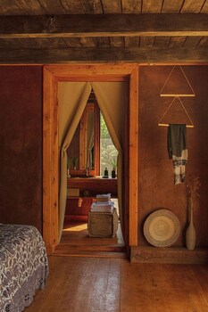 olengoti safari camp east africa camps