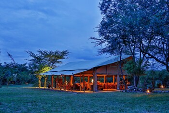 olengoti safari camp east africa camps