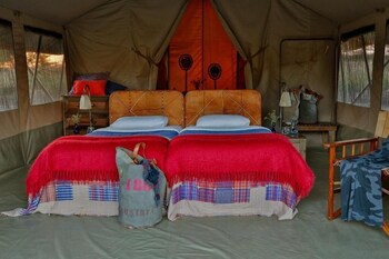 olengoti safari camp east africa camps